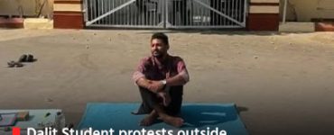 Dalit Student protests outside Vice-Chancellor's House of Banaras Hindu University over PhD admission rejected