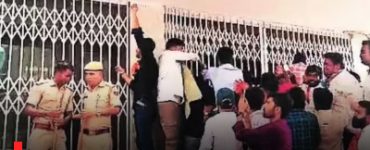 Vandalism at Udaipur university after VC's praise for Aurangzeb